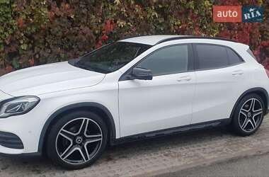 Внедорожник / Кроссовер Mercedes-Benz GLA-Class 2018 в Киеве