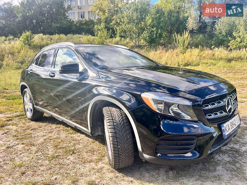 Внедорожник / Кроссовер Mercedes-Benz GLA-Class 2016 в 