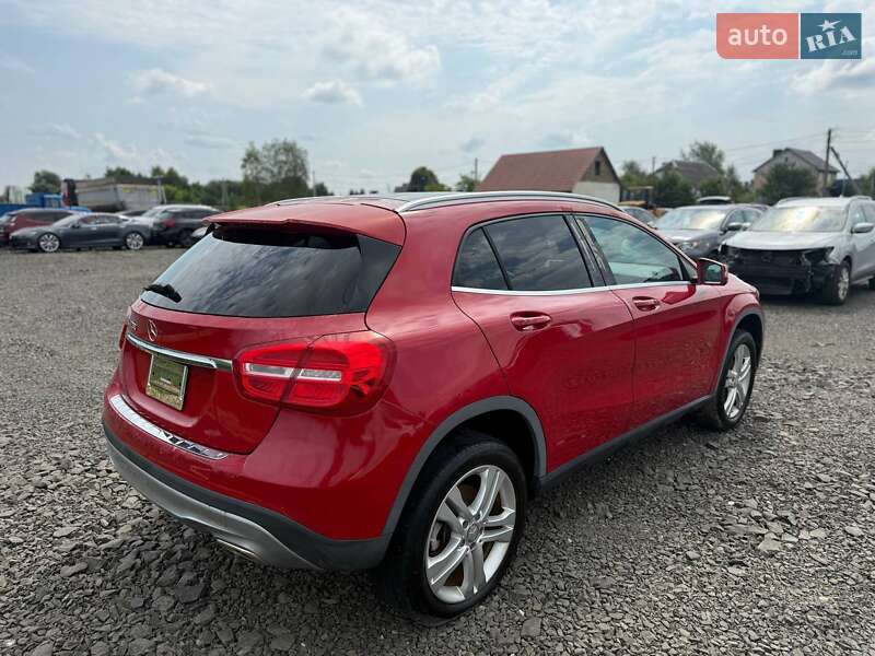 Внедорожник / Кроссовер Mercedes-Benz GLA-Class 2015 в Луцке