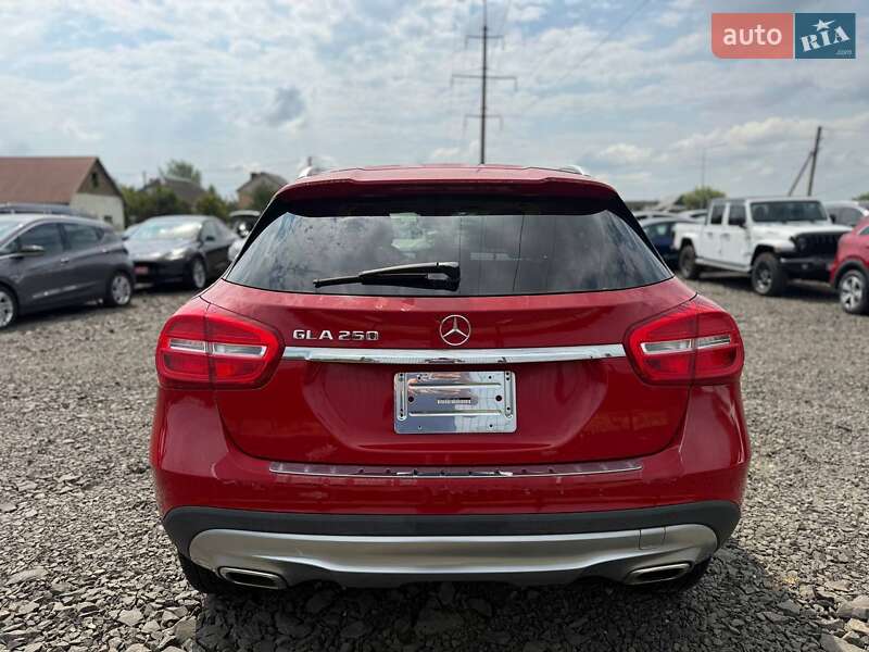 Внедорожник / Кроссовер Mercedes-Benz GLA-Class 2015 в Луцке