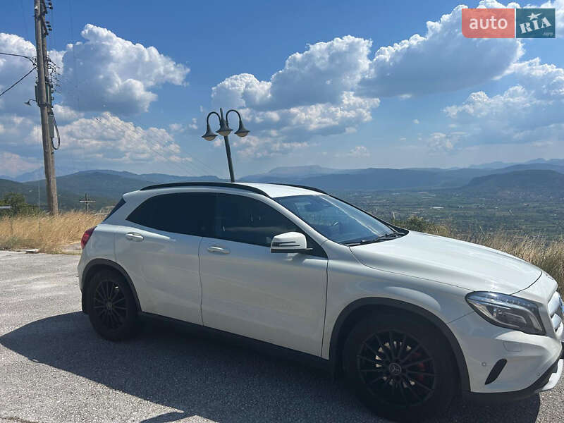 Внедорожник / Кроссовер Mercedes-Benz GLA-Class 2016 в Ивано-Франковске