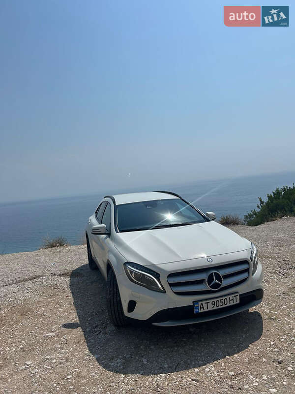 Внедорожник / Кроссовер Mercedes-Benz GLA-Class 2016 в Ивано-Франковске