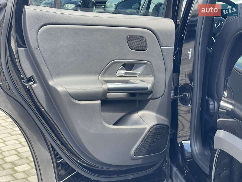 Внедорожник / Кроссовер Mercedes-Benz GLA-Class 2020 в Мукачево