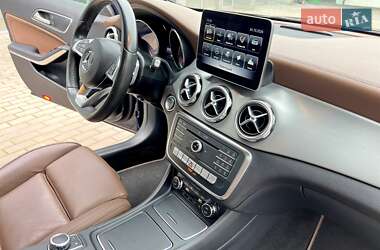 Внедорожник / Кроссовер Mercedes-Benz GLA-Class 2018 в 