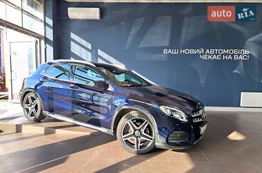 Внедорожник / Кроссовер Mercedes-Benz GLA-Class 2018 в 