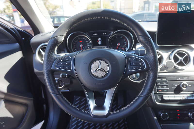 Внедорожник / Кроссовер Mercedes-Benz GLA-Class 2017 в Одессе
