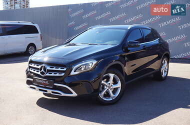 Внедорожник / Кроссовер Mercedes-Benz GLA-Class 2017 в 