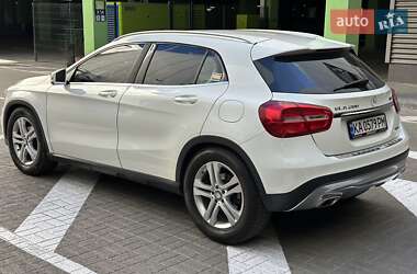 Внедорожник / Кроссовер Mercedes-Benz GLA-Class 2015 в 