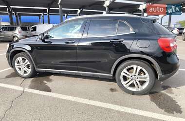 Позашляховик / Кросовер Mercedes-Benz GLA-Class 2015 в 