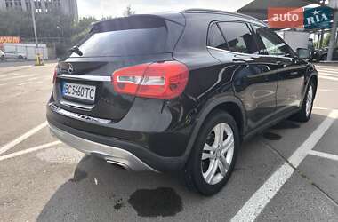 Позашляховик / Кросовер Mercedes-Benz GLA-Class 2015 в 