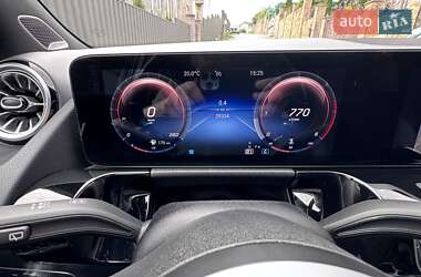 Позашляховик / Кросовер Mercedes-Benz GLA-Class 2021 в 