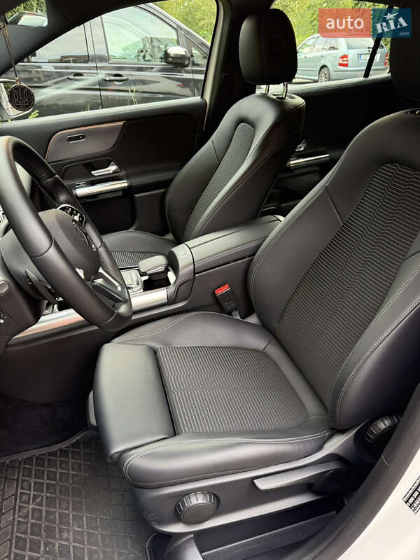 Внедорожник / Кроссовер Mercedes-Benz GLA-Class 2022 в Киеве фото 11 Внедорожник / Кроссовер Mercedes-Benz GLA-Class 2022 в Киеве