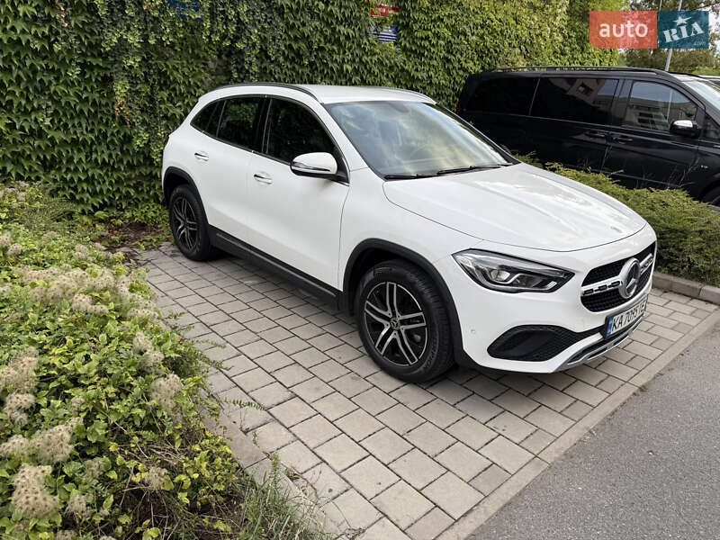 Внедорожник / Кроссовер Mercedes-Benz GLA-Class 2022 в Киеве фото 4 Внедорожник / Кроссовер Mercedes-Benz GLA-Class 2022 в Киеве