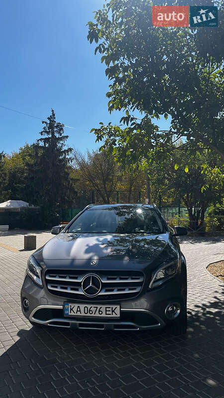 Позашляховик / Кросовер Mercedes-Benz GLA-Class 2018 в Одесі