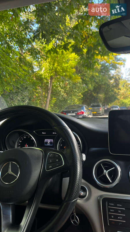 Позашляховик / Кросовер Mercedes-Benz GLA-Class 2018 в Одесі