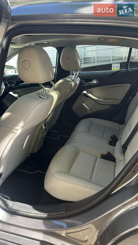 Позашляховик / Кросовер Mercedes-Benz GLA-Class 2018 в Одесі