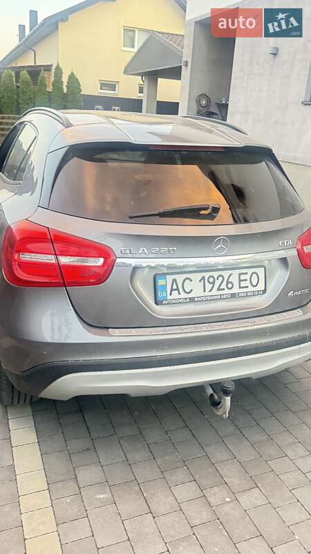 Внедорожник / Кроссовер Mercedes-Benz GLA-Class 2014 в Луцке
