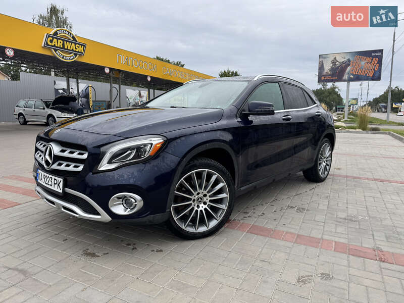 Внедорожник / Кроссовер Mercedes-Benz GLA-Class 2017 в 