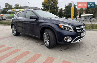 Внедорожник / Кроссовер Mercedes-Benz GLA-Class 2017 в 