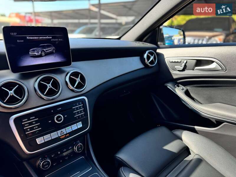 Внедорожник / Кроссовер Mercedes-Benz GLA-Class 2019 в Кривом Роге