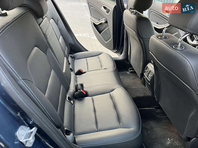 Внедорожник / Кроссовер Mercedes-Benz GLA-Class 2019 в Львове фото 15 Внедорожник / Кроссовер Mercedes-Benz GLA-Class 2019 в Львове