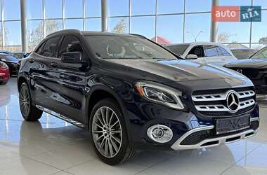 Внедорожник / Кроссовер Mercedes-Benz GLA-Class 2019 в 