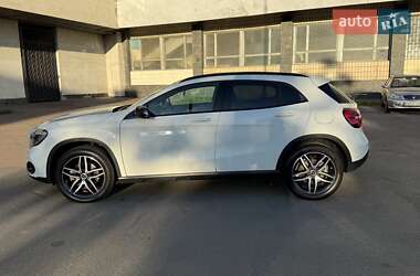 Внедорожник / Кроссовер Mercedes-Benz GLA-Class 2017 в 