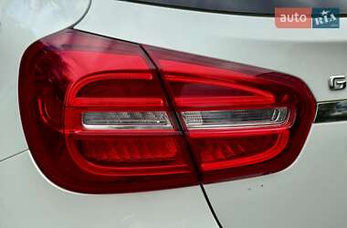 Позашляховик / Кросовер Mercedes-Benz GLA-Class 2015 в 