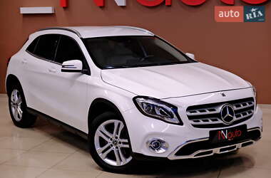 Позашляховик / Кросовер Mercedes-Benz GLA-Class 2018 в 
