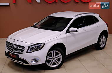 Позашляховик / Кросовер Mercedes-Benz GLA-Class 2018 в 