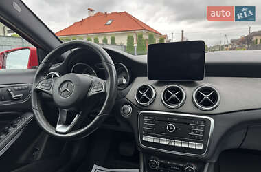 Позашляховик / Кросовер Mercedes-Benz GLA-Class 2018 в 
