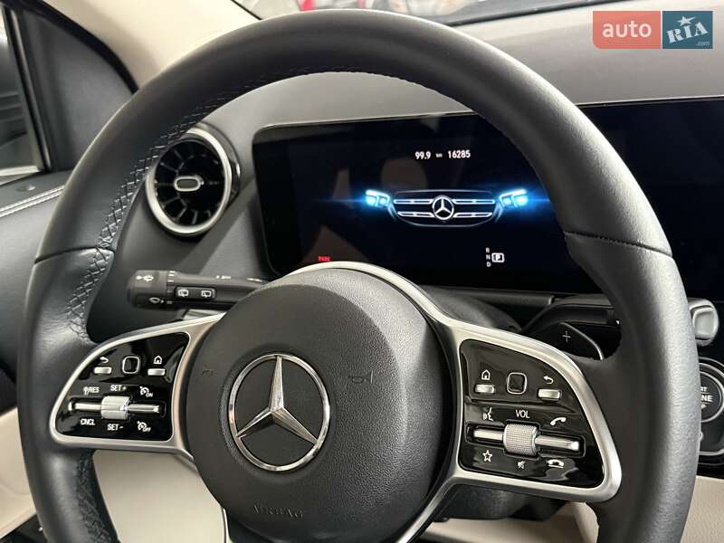 Внедорожник / Кроссовер Mercedes-Benz GLA-Class 2022 в Одессе