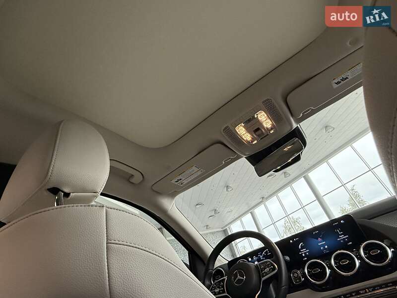 Внедорожник / Кроссовер Mercedes-Benz GLA-Class 2022 в Одессе