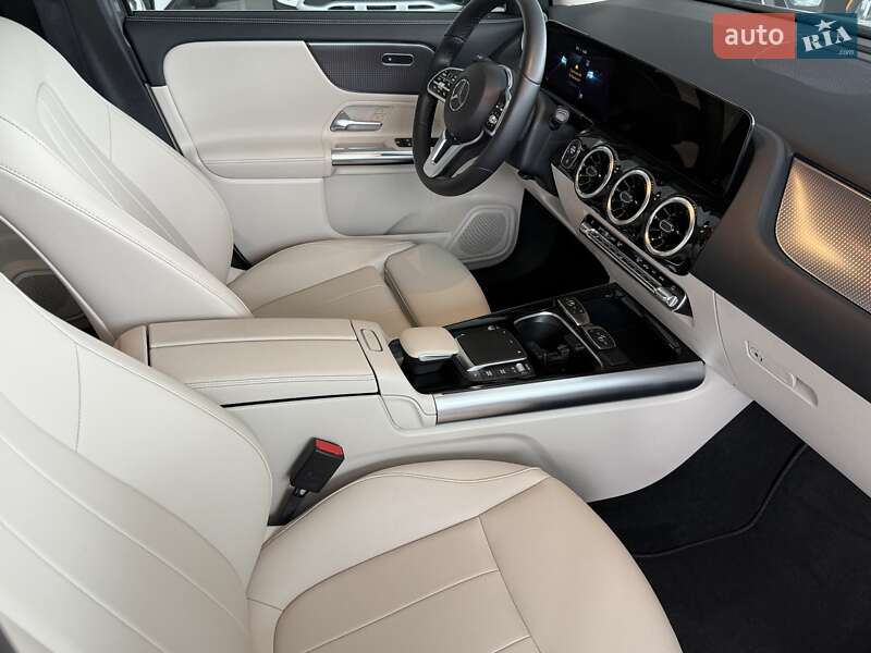 Внедорожник / Кроссовер Mercedes-Benz GLA-Class 2022 в Одессе