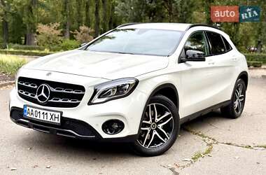 Внедорожник / Кроссовер Mercedes-Benz GLA-Class 2017 в 