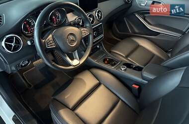 Внедорожник / Кроссовер Mercedes-Benz GLA-Class 2019 в 