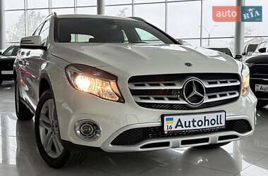 Внедорожник / Кроссовер Mercedes-Benz GLA-Class 2017 в 