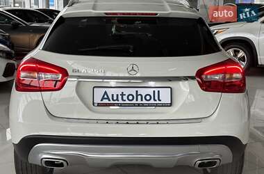 Внедорожник / Кроссовер Mercedes-Benz GLA-Class 2017 в 