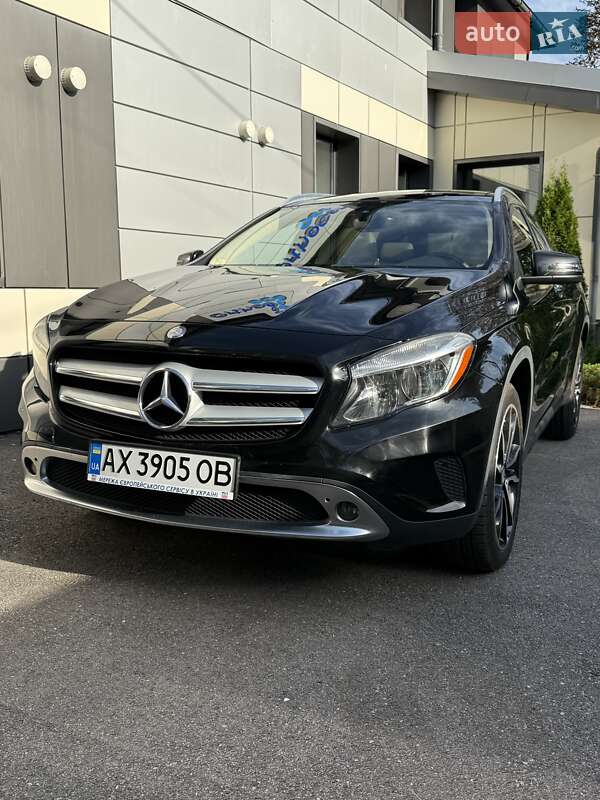 Внедорожник / Кроссовер Mercedes-Benz GLA-Class 2016 в 