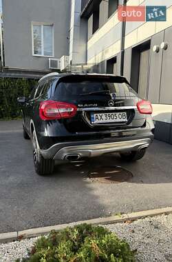 Внедорожник / Кроссовер Mercedes-Benz GLA-Class 2016 в 