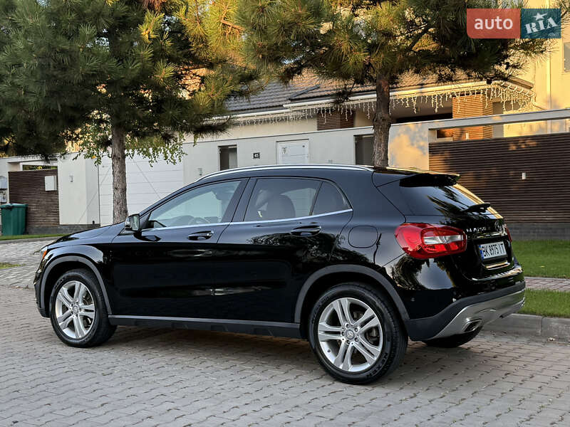 Внедорожник / Кроссовер Mercedes-Benz GLA-Class 2014 в Одессе
