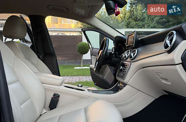 Внедорожник / Кроссовер Mercedes-Benz GLA-Class 2014 в 