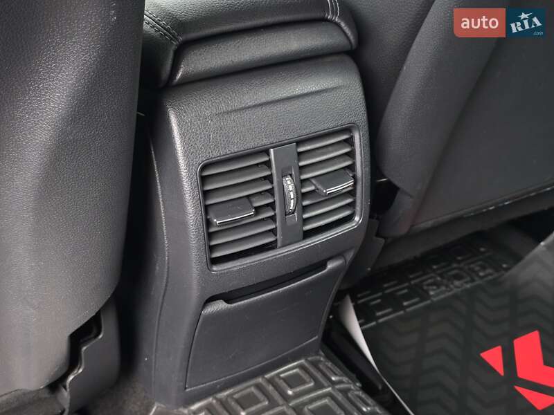 Позашляховик / Кросовер Mercedes-Benz GLA-Class 2014 в Хмельницькому