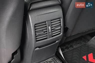 Внедорожник / Кроссовер Mercedes-Benz GLA-Class 2014 в 