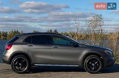 Позашляховик / Кросовер Mercedes-Benz GLA-Class 2016 в 