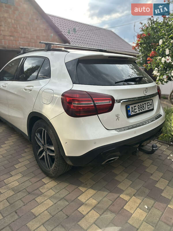Позашляховик / Кросовер Mercedes-Benz GLA-Class 2017 в П'ятихатках