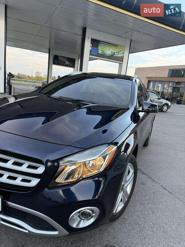 Внедорожник / Кроссовер Mercedes-Benz GLA-Class 2017 в Днепре