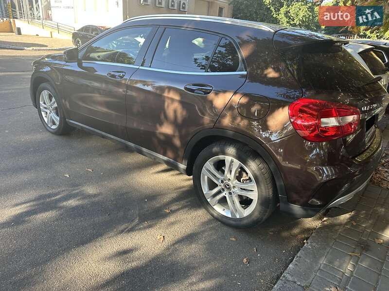 Позашляховик / Кросовер Mercedes-Benz GLA-Class 2018 в Одесі фото 4 Позашляховик / Кросовер Mercedes-Benz GLA-Class 2018 в Одесі