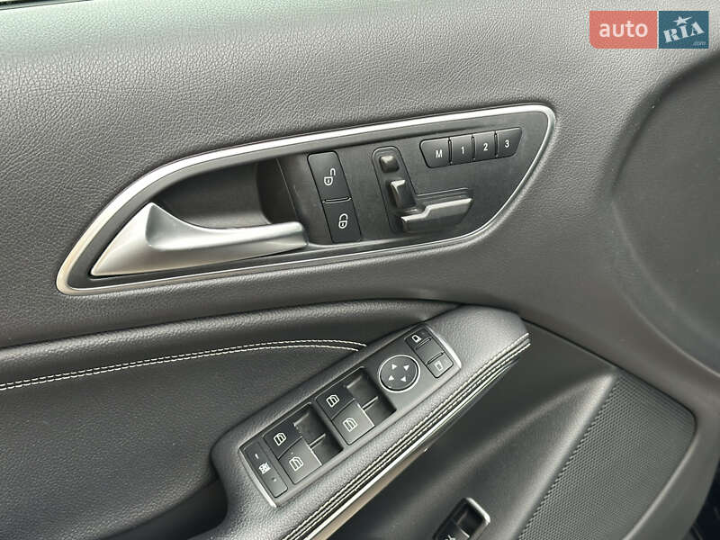 Позашляховик / Кросовер Mercedes-Benz GLA-Class 2017 в Одесі