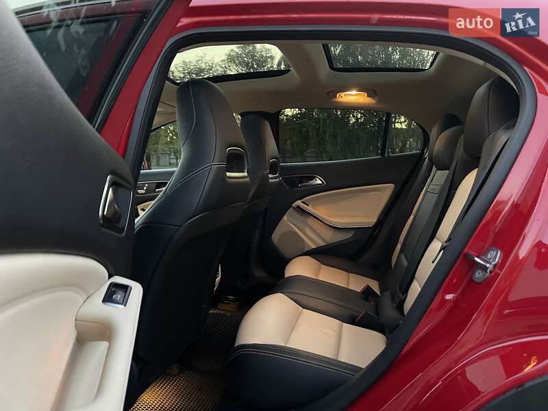 Внедорожник / Кроссовер Mercedes-Benz GLA-Class 2018 в Львове